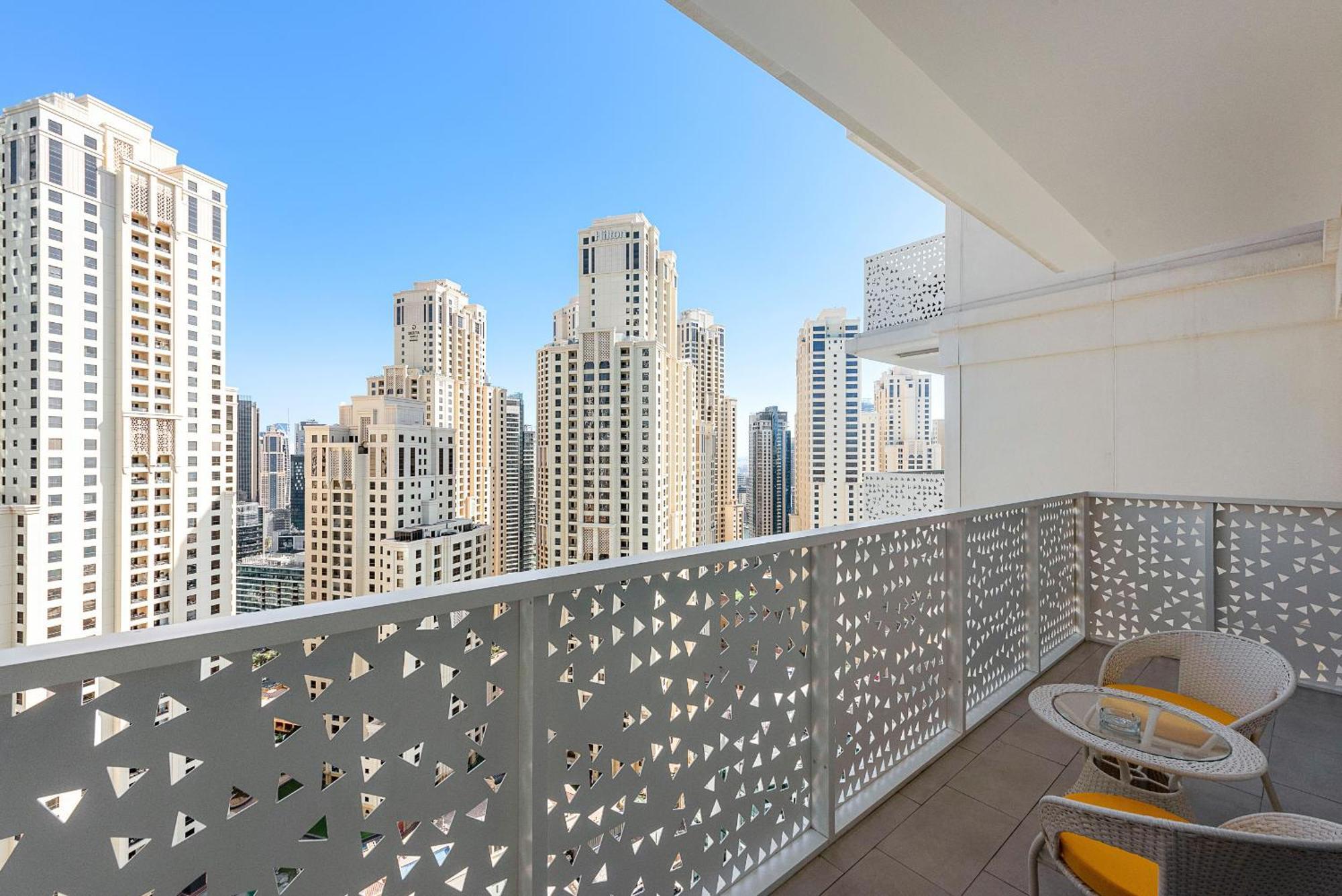 Vayk - New 1 Bd With Access In Jbr Apartment